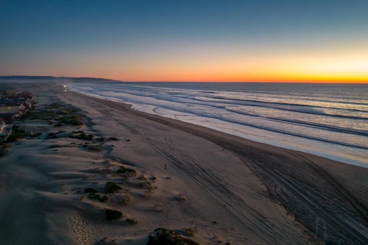 Steps To #Pismobeach With Poker, Foosball, Free Ev Charger, And Bikes Oceano Buitenkant foto